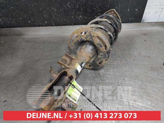 Mazda CX-3 Stoßdämpferstrebe rechts vorne O566941