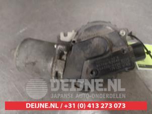 Lexus IS Front wiper motor O567663 photo 2