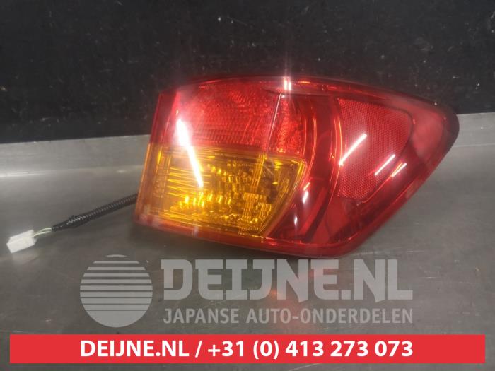 Lexus IS Rücklicht rechts O567679