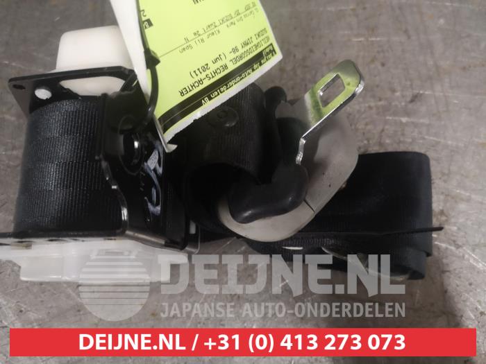 Suzuki Jimny Rear seatbelt, right O567939