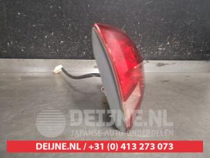 Toyota Avensis Verso Tailgate reflector, left O568044 photo 2