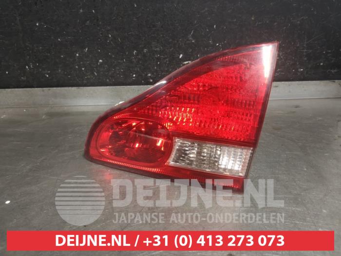 Toyota Avensis Verso Achterklep reflector rechts O568045