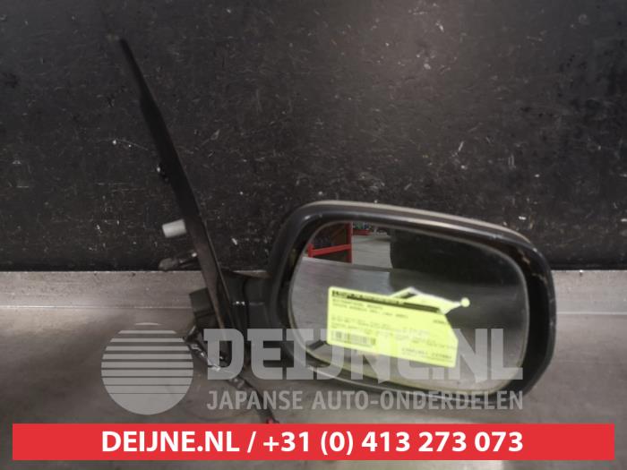 Toyota Avensis Verso Buitenspiegel rechts O568057