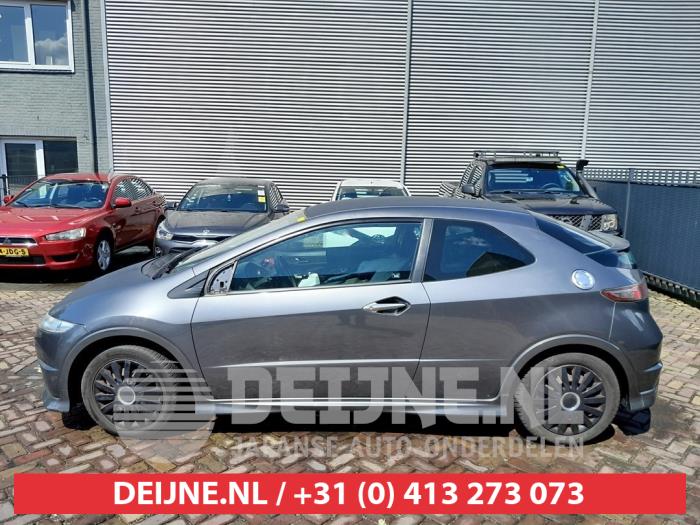 Honda Civic Window 2-door, rear left O568085