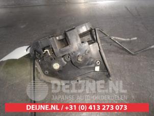 Hyundai Getz Door lock mechanism 4-door, front left O568217 photo 2