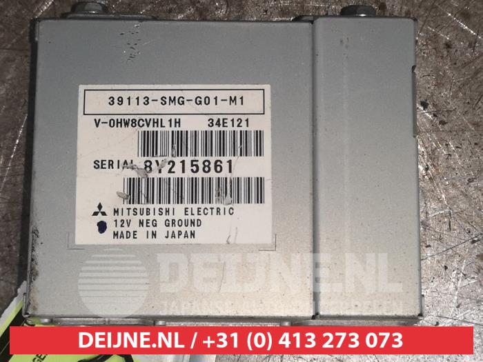 Honda Civic Radio module O568347