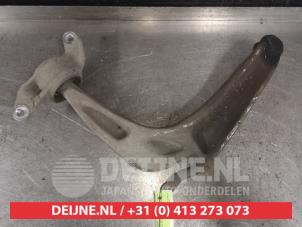 Honda Civic Front lower wishbone, right O568351 photo 2