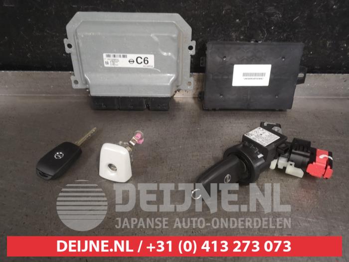 Nissan Micra Slotenset Cilinder (compleet) O568378