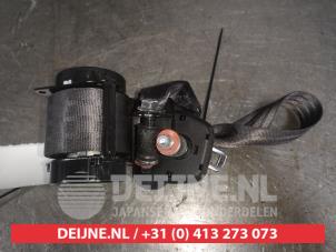Hyundai Matrix Rear seatbelt, left O568410 photo 2