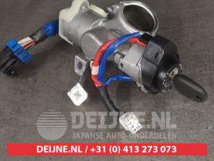 Hyundai I30 Kontaktslot+Sleutel O568483 foto 3