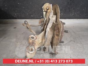 Toyota Avensis Verso Knuckle, front left O568541 photo 2