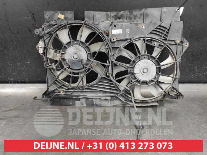 Toyota Avensis Kühlgebläse O569223