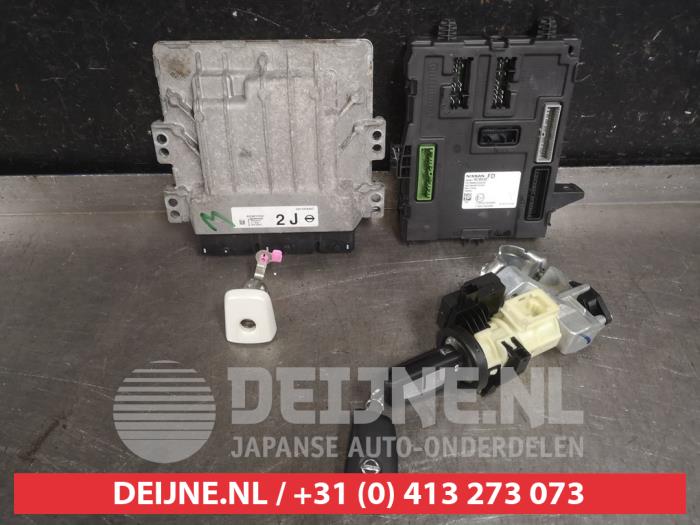 Nissan Qashqai Slotenset Cilinder (compleet) O569451