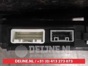Mazda 3 Computer hybrid battery O569563 photo 2