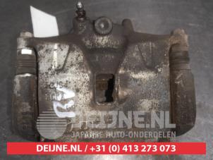 Gebruikte Remklauw (Tang) rechts-voor Mazda 3 Sport (BP) 2.0 SkyActiv-G 165 16V Prijs € 75,00 Margeregeling aangeboden door V.Deijne Jap.Auto-onderdelen BV