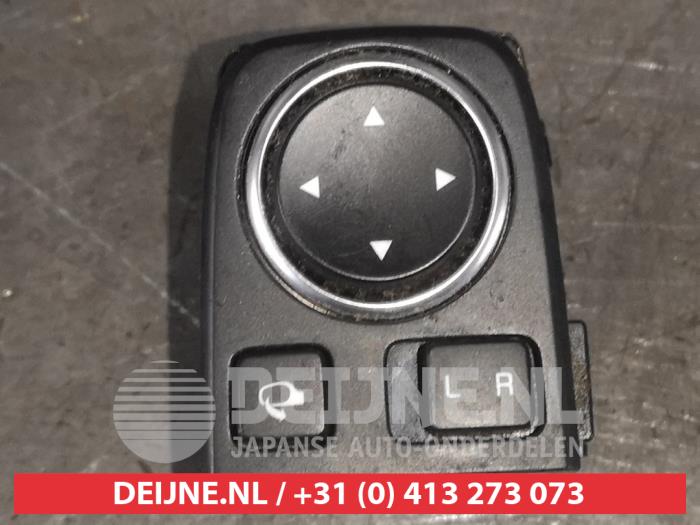 Kia XCeed Spiegel Schakelaar O570116
