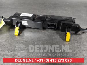 Kia XCeed Panikbeleuchtung Schalter O570137 foto 2
