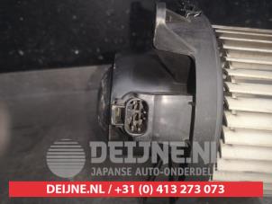 Nissan Navara Heating and ventilation fan motor O570144 photo 3