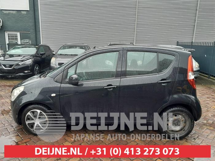 Suzuki Splash Portierruit 4Deurs links-achter O570200