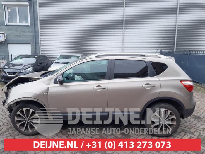 Nissan Qashqai Portierruit 4Deurs links-achter O570804