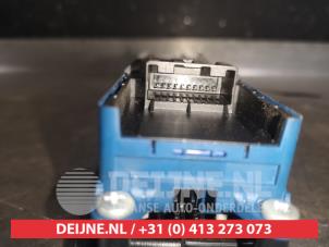 Toyota Verso Kombischalter Fenster O570857 foto 2
