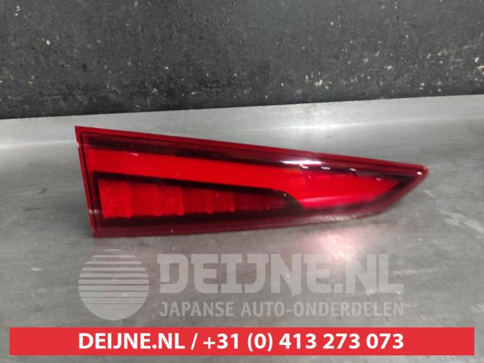 Hyundai Kona Achterklep reflector links O570987