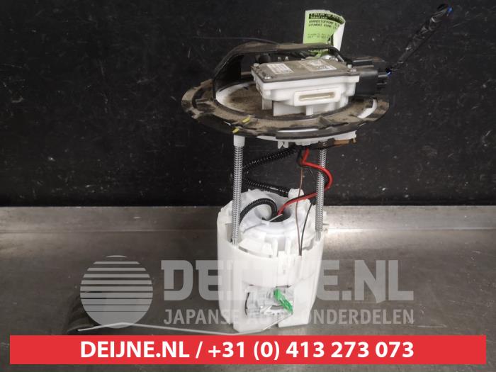 Gebruikte Tank element Pomp Hyundai Kona (OS) 1.0 T-GDI 12V Mild Hybrid 48V Prijs € 125,00 Margeregeling aangeboden door V.Deijne Jap.Auto-onderdelen BV