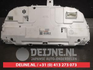 Mitsubishi Outlander Odometer KM O571084 photo 2