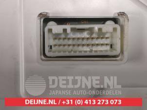 Mitsubishi Outlander Odometer KM O571084 photo 3