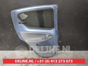 Toyota Aygo Portier 4Deurs links-achter O571112 foto 2