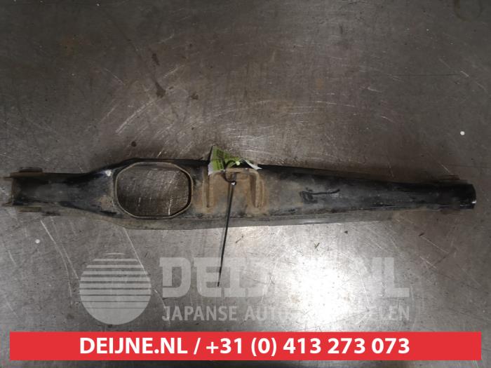 Mitsubishi Outlander Querlenker rechts hinten O571144