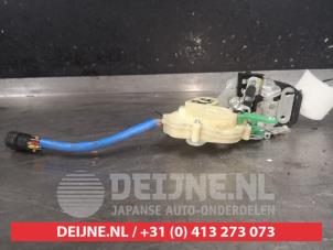 Kia Sorento Türschlossmechanik 4-türig rechts hinten O571715 foto 2