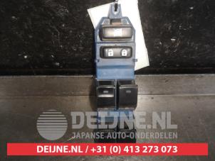 Gebruikte Schakelblok ruiten Toyota Avensis Wagon (T27) 1.8 16V VVT-i Prijs € 50,00 Margeregeling aangeboden door V.Deijne Jap.Auto-onderdelen BV