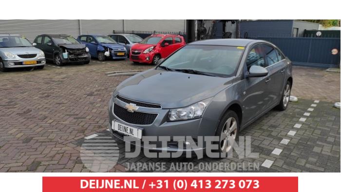 Chevrolet Cruze Mistlamp links-voor O571840