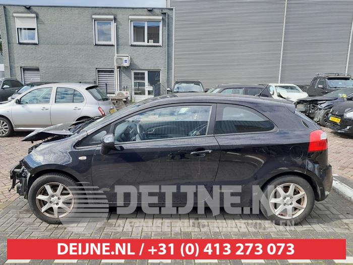 Kia Rio Portierruit 2Deurs links O572192