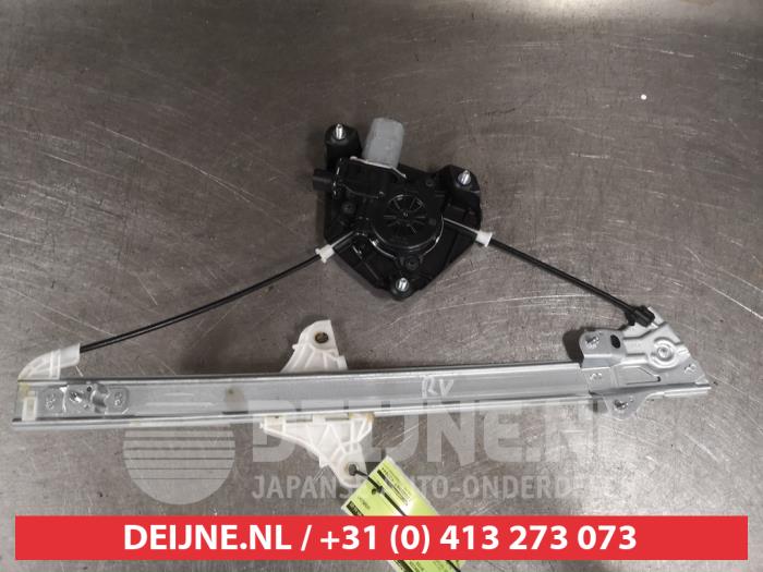 Toyota Aygo X Fenstermechanik 4-türig rechts vorne O572214