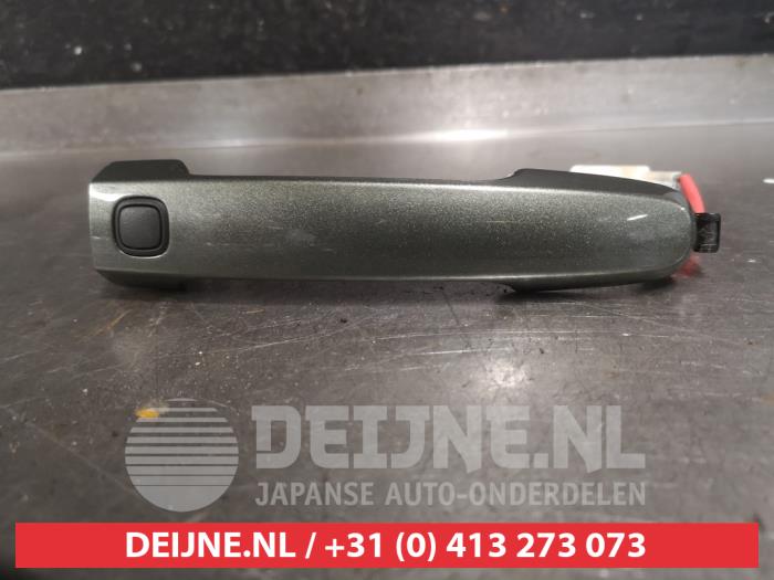 Toyota Aygo X Portiergreep 4Deurs links-voor O572216