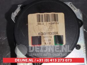 Toyota Avensis Rear seatbelt, left O572357 photo 3