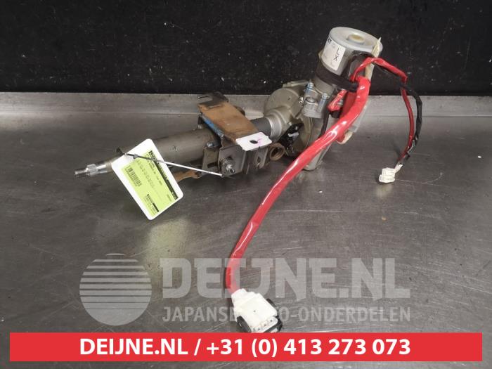 Toyota Avensis Stuurkolomas O572415