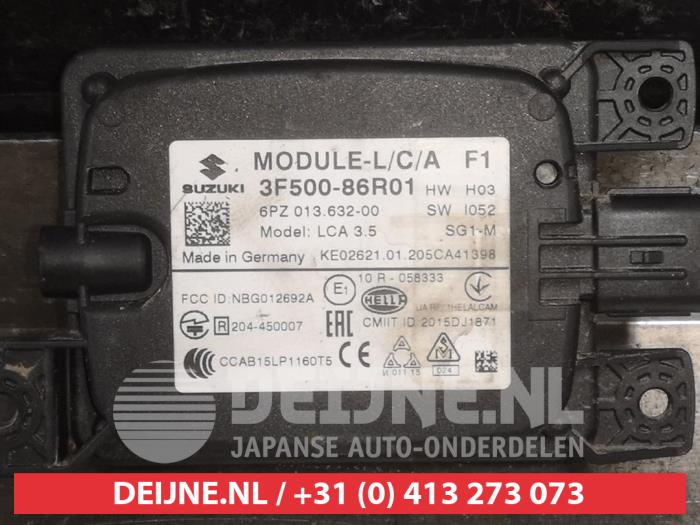Suzuki Vitara Dode hoek sensor O572548