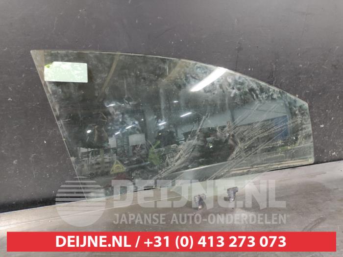 Kia Rio Türscheibe 4-türig rechts vorne O572651