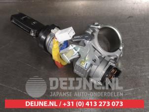 Kia Rio Zündschloss+Schlüssel O572985 foto 2