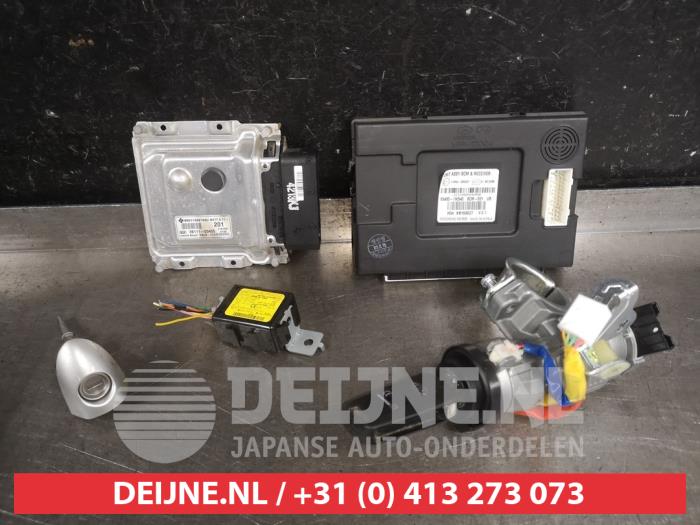Kia Rio Set of cylinder locks (complete) O572986