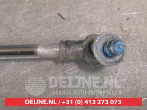 Toyota Landcruiser Gasdemper links-achter O573490 foto 3