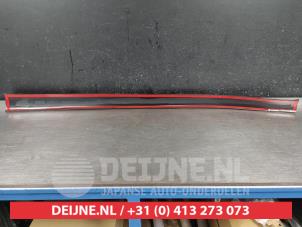 Suzuki Swift Seitenschürze links O573717 foto 2