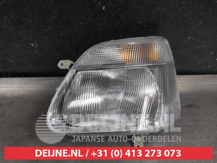 Suzuki Wagon R+ Koplamp links O573779