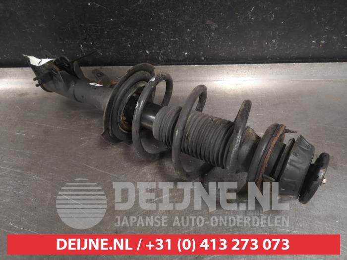 Kia Venga Stoßdämpferstrebe links vorne O573862