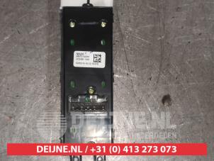 Kia Ceed Combischakelaar ramen O574400 foto 2