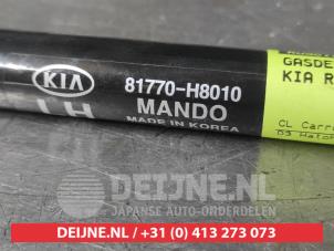 Kia Rio Rear gas strut, left O574437 photo 2