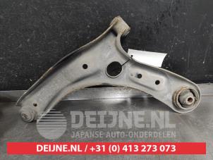Kia Rio Front lower wishbone, right O574450 photo 2